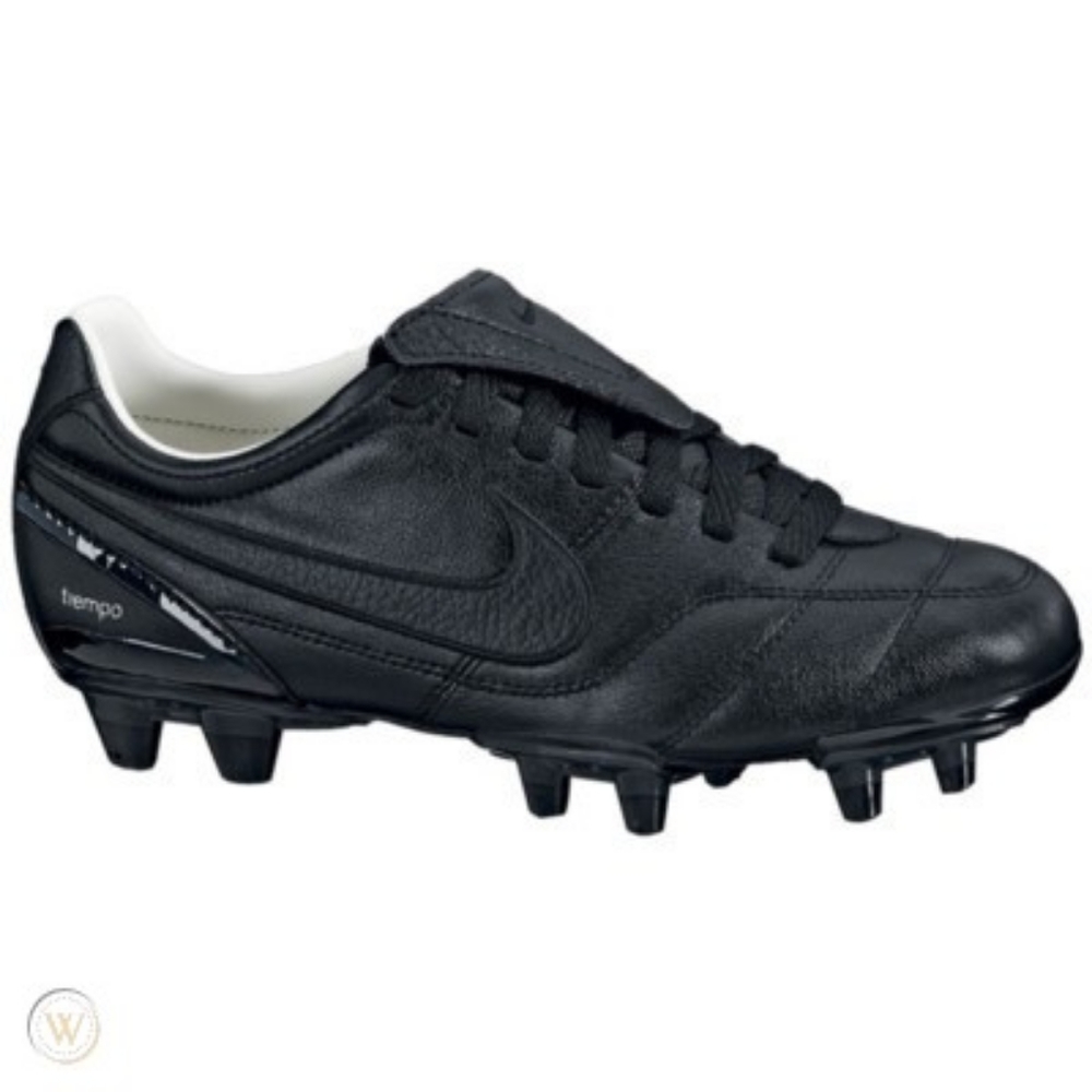 Nike Women's Tiempo Mystic II FG